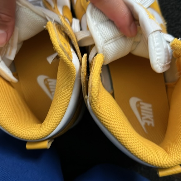 Nike high top dunks, women’s size 5.5 - Picture 6 of 7